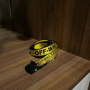 OFF-WHITE yellow thin belt (brand new) never wore